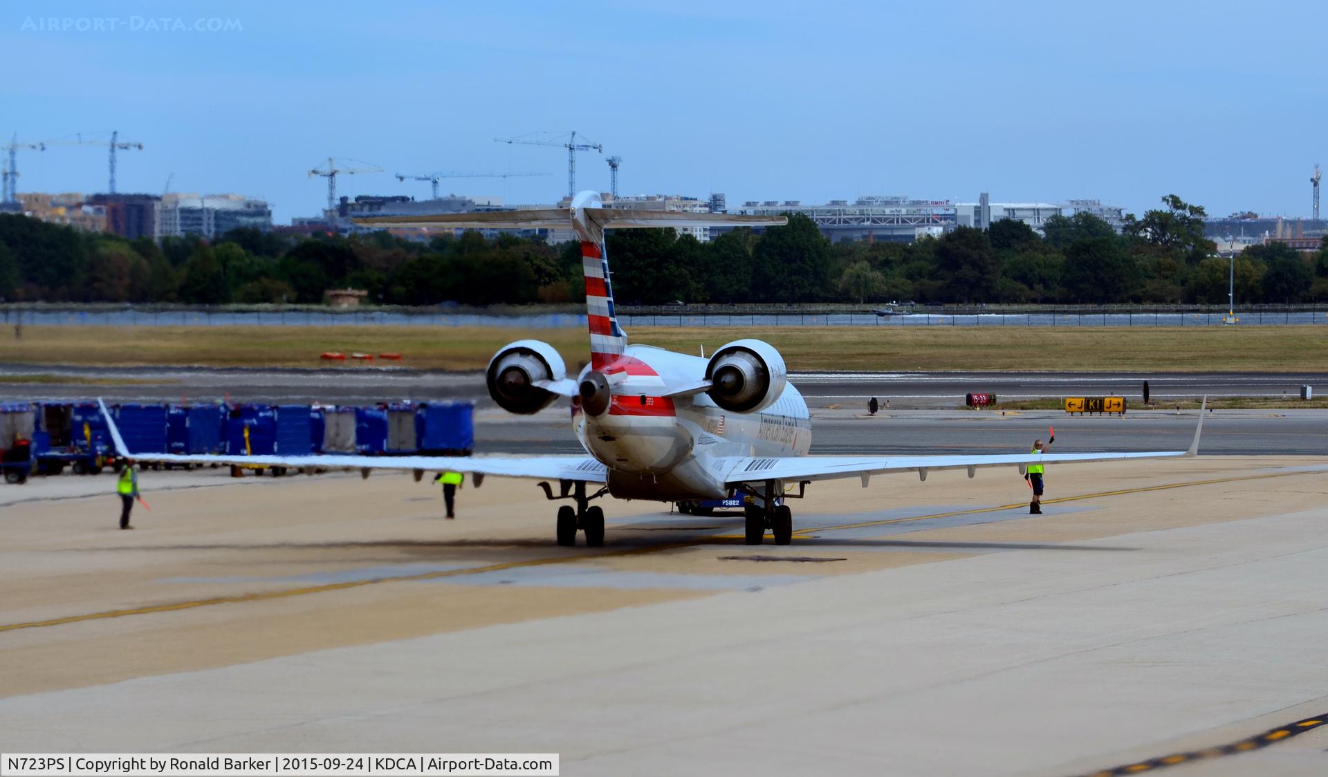 N723PS, 2004 Bombardier CRJ-701 (CL-600-2C10) Regional Jet C/N 10181, Pushback National