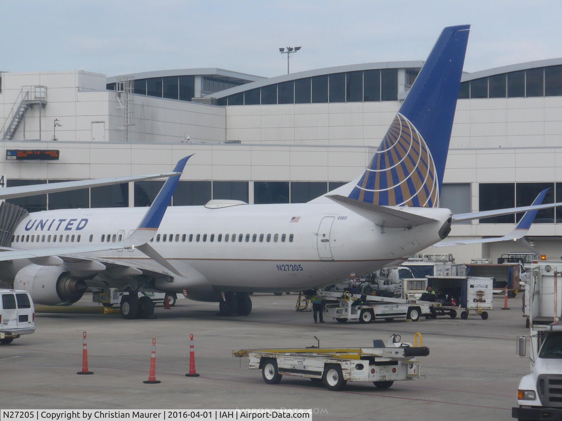 N27205, 2000 Boeing 737-824 C/N 30577, Boeing 737-824
