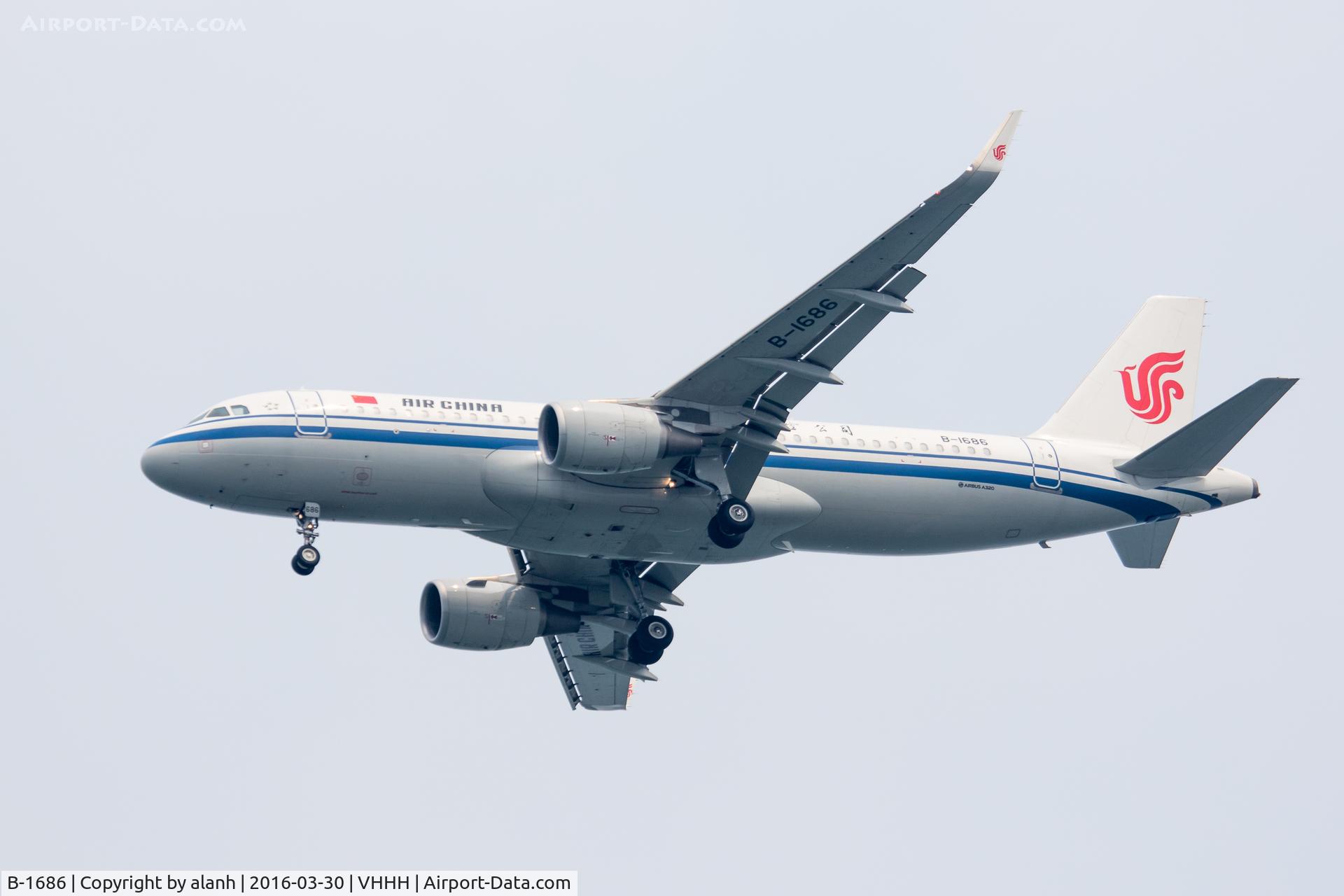B-1686, 2015 Airbus A320-214 C/N 6466, On finals for Hong Kong, inbound from Chengdu Shuangliu Int'l