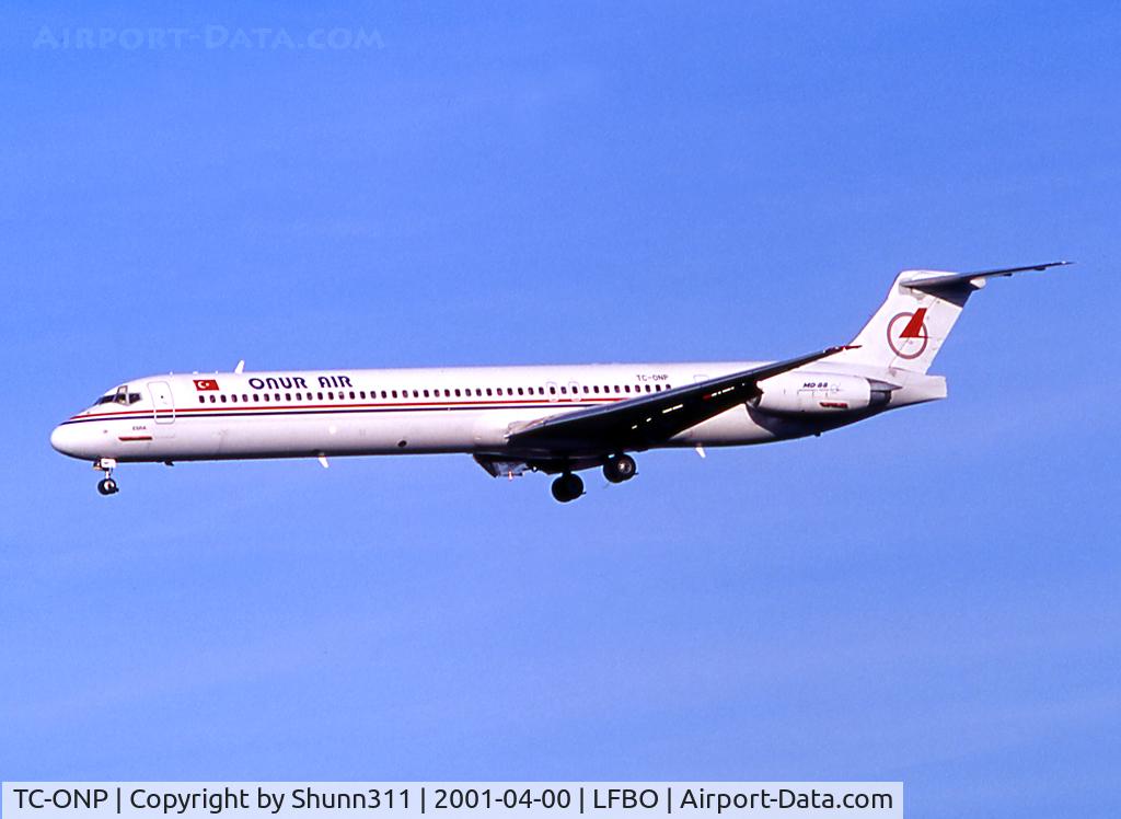 TC-ONP, 1997 McDonnell Douglas MD-88 C/N 53549, Landing rwy 33L