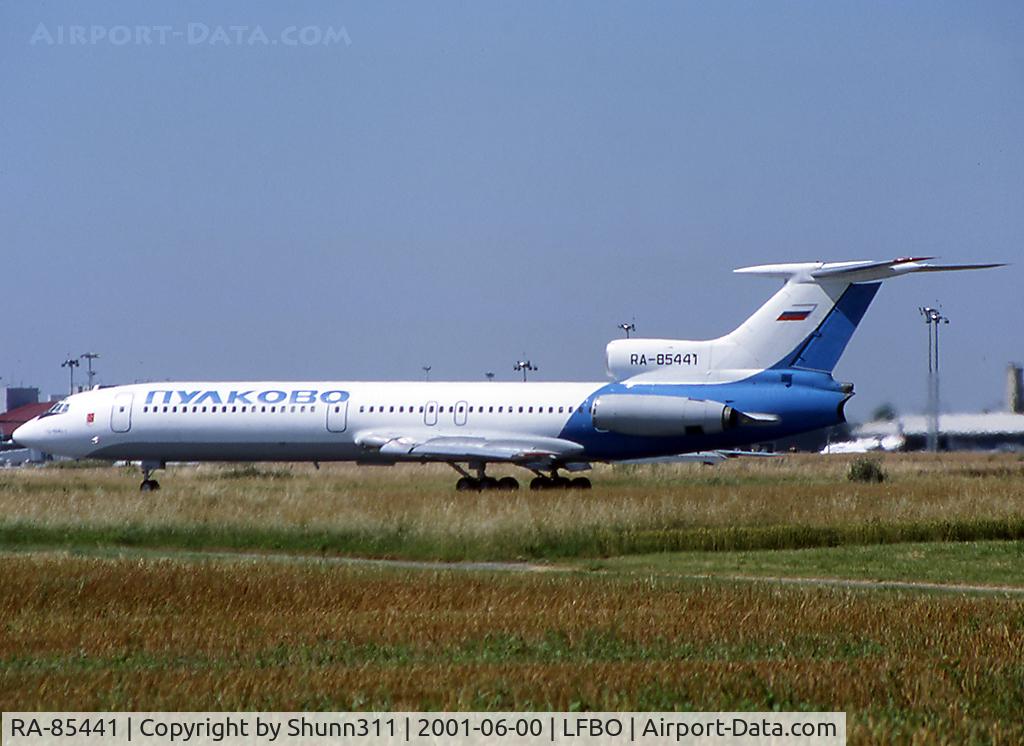 RA-85441, 1980 Tupolev Tu-154B-2 C/N 80A441, Lining up rwy 33R for departure...