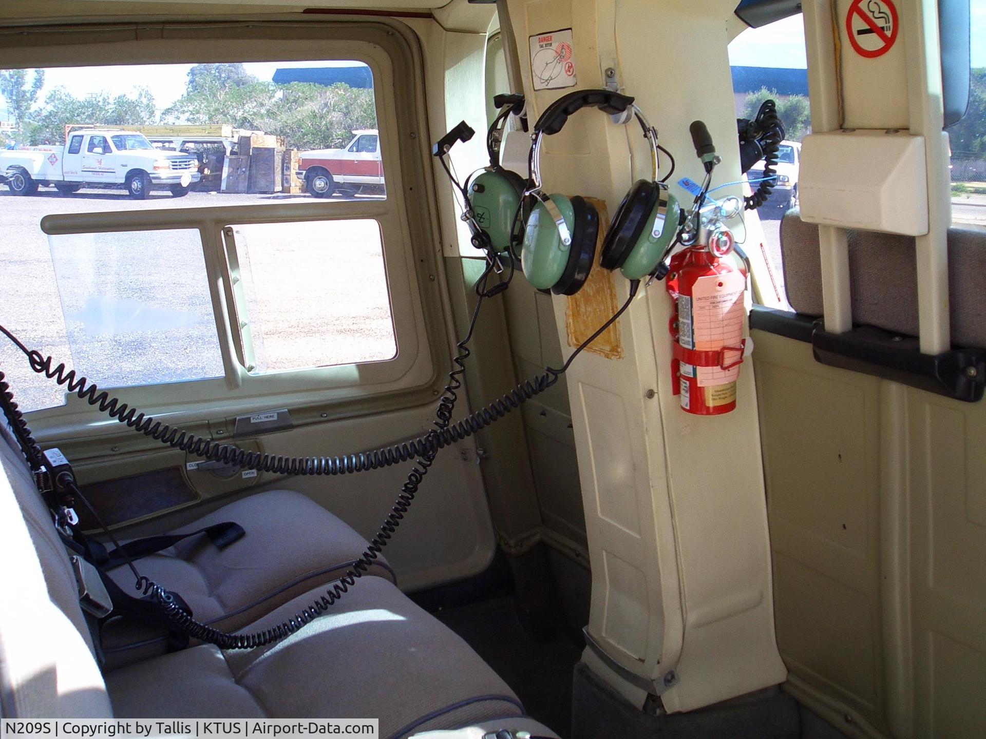 N209S, 1981 Bell 206B JetRanger III C/N 3511, Passenger Area