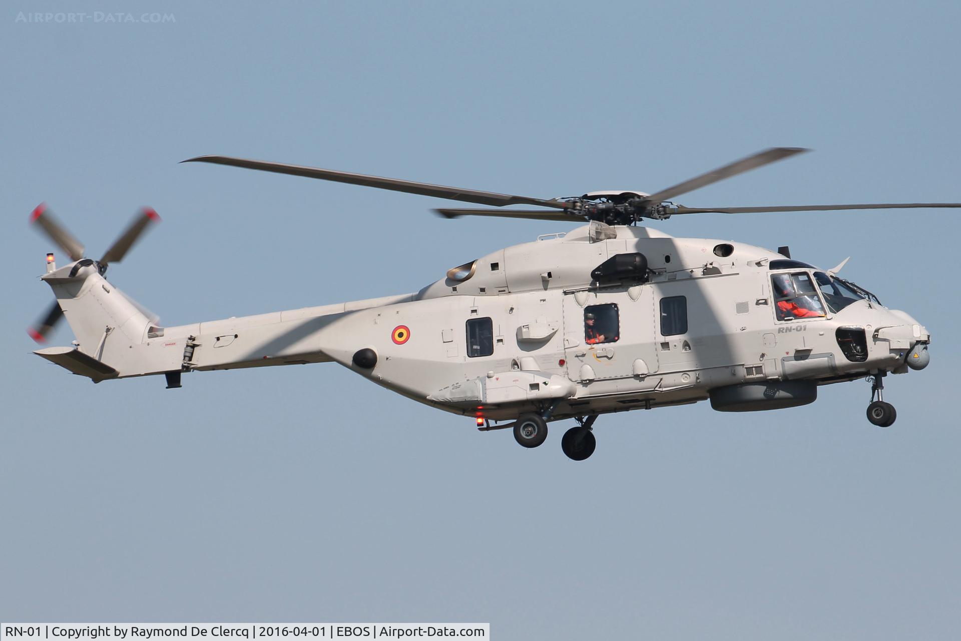 RN-01, 2013 NHI NH-90 NFH Caiman C/N 1040, Approaching to rwy 08 at Ostend.
