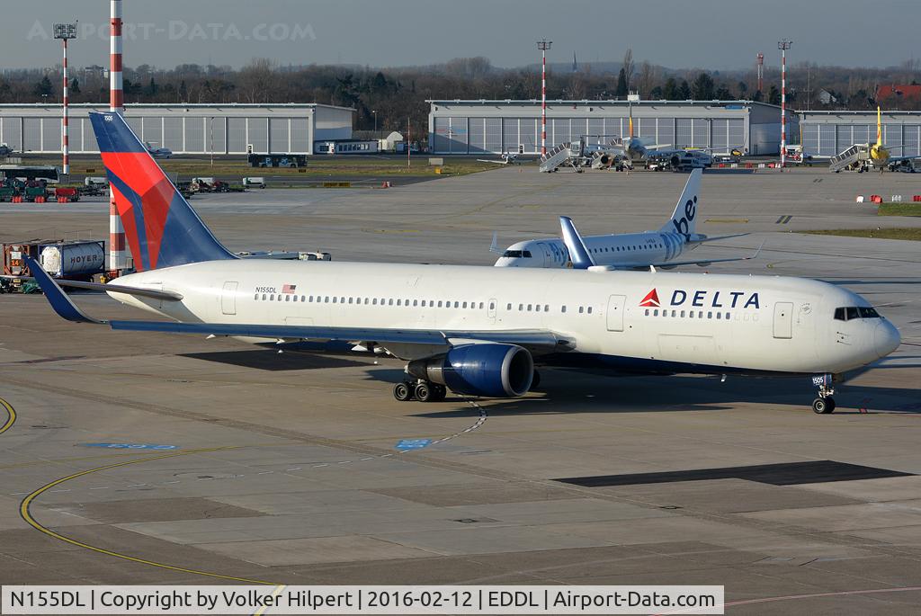 N155DL, 1991 Boeing 767-3P6 C/N 25269, at dus