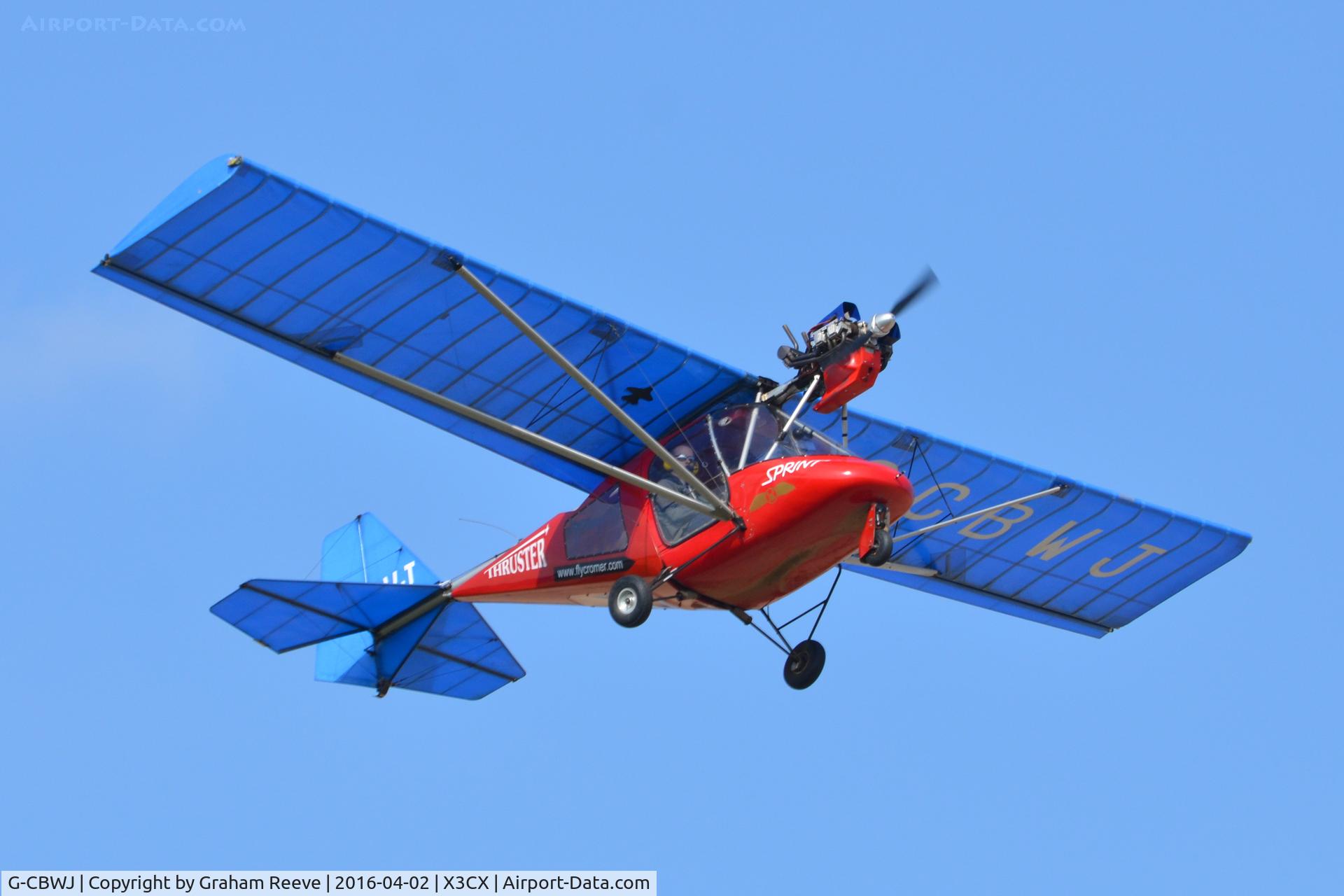 G-CBWJ, 2002 Thruster T600N 450 C/N 0092-T600N-069, Overhead at Northrepps.