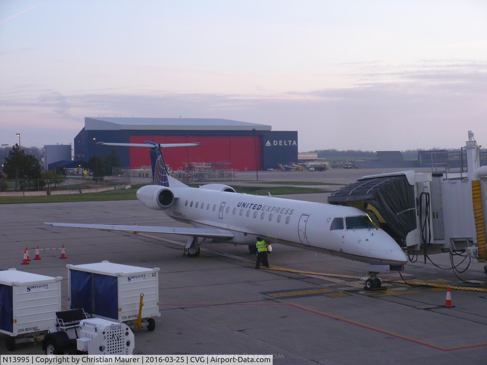 N13995, 2000 Embraer EMB-145LR C/N 145295, ERJ-145LR