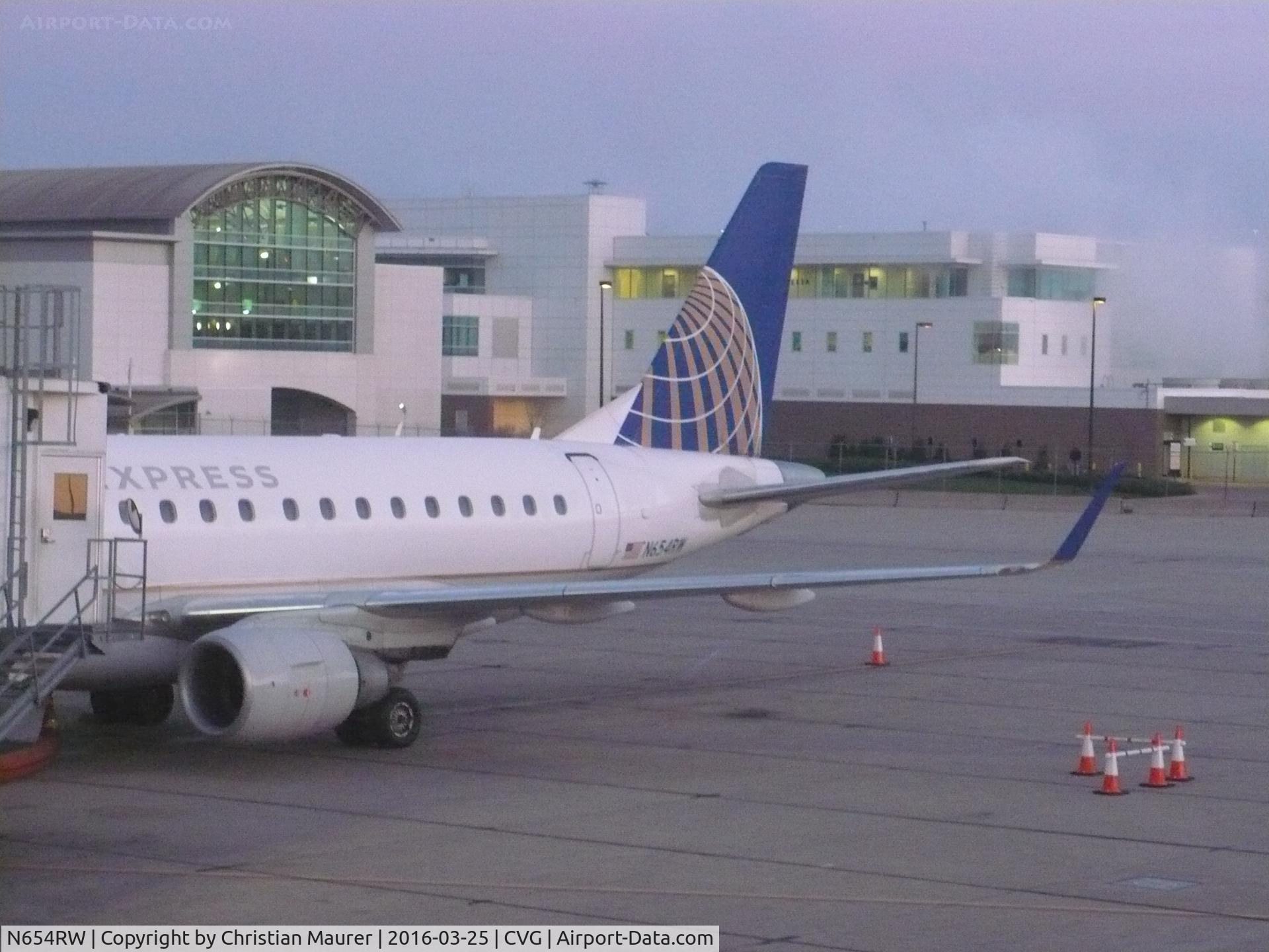 N654RW, 2005 Embraer 170SE (ERJ-170-100SE) C/N 17000104, ERJ-170SE