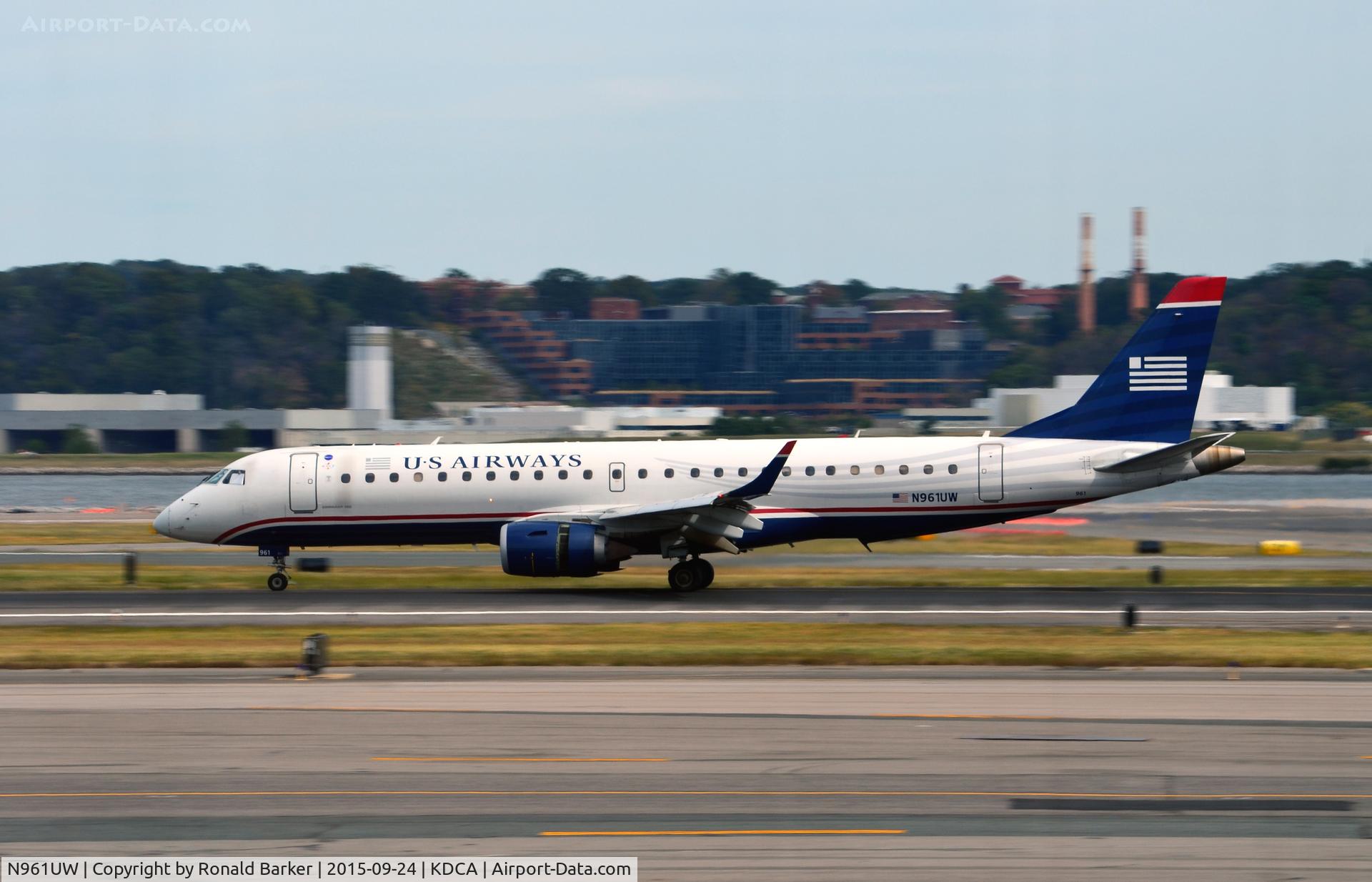 N961UW, 2008 Embraer 190AR (ERJ-190-100IGW) C/N 19000183, Landing roll National