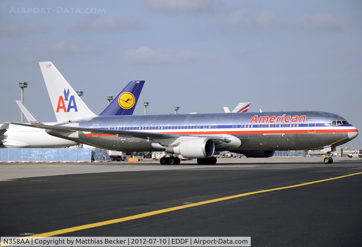 N358AA, 1988 Boeing 767-323 C/N 24039, N358AA