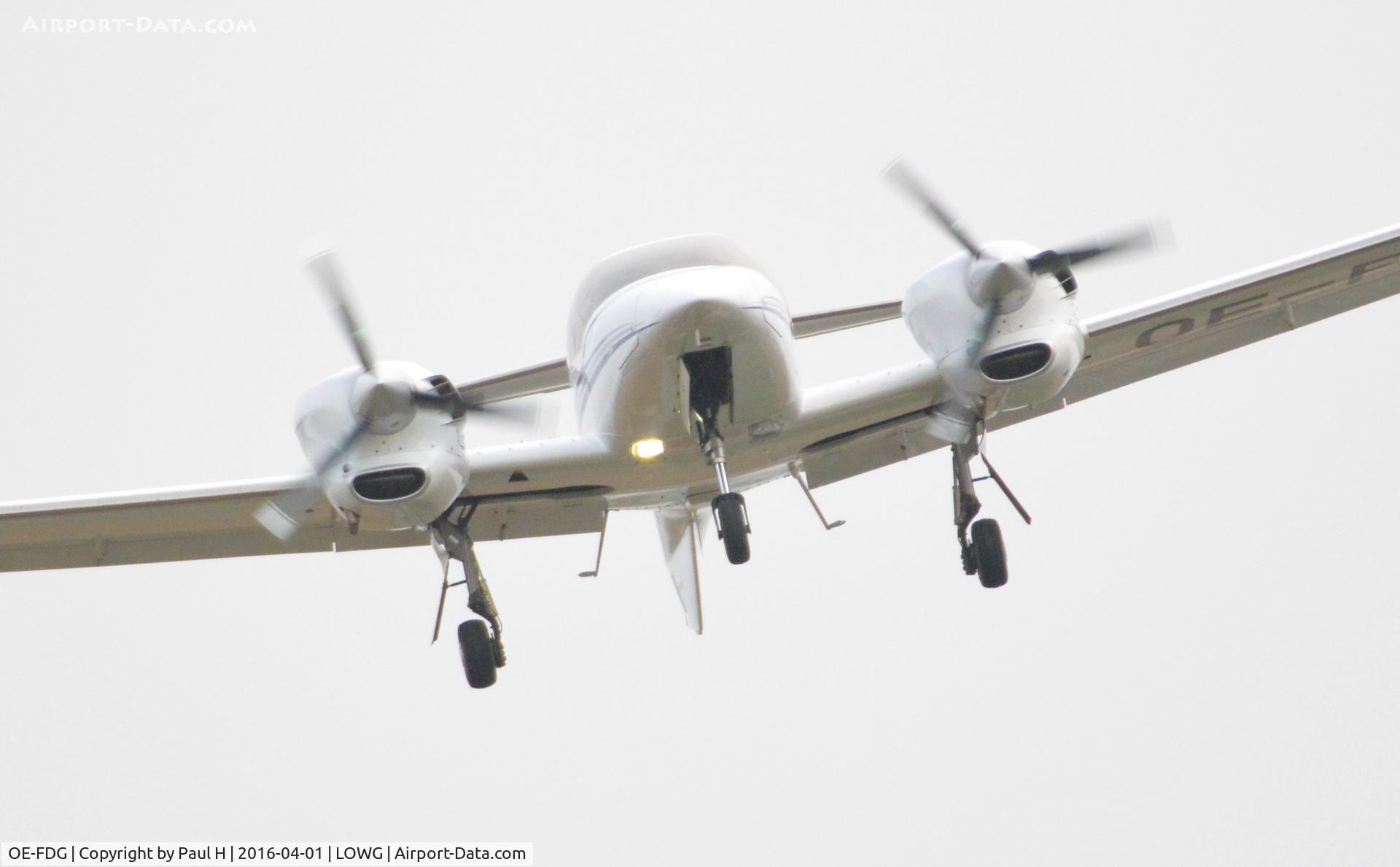 OE-FDG, Diamond DA-42 Twin Star C/N 42.054, Landing at LOWG