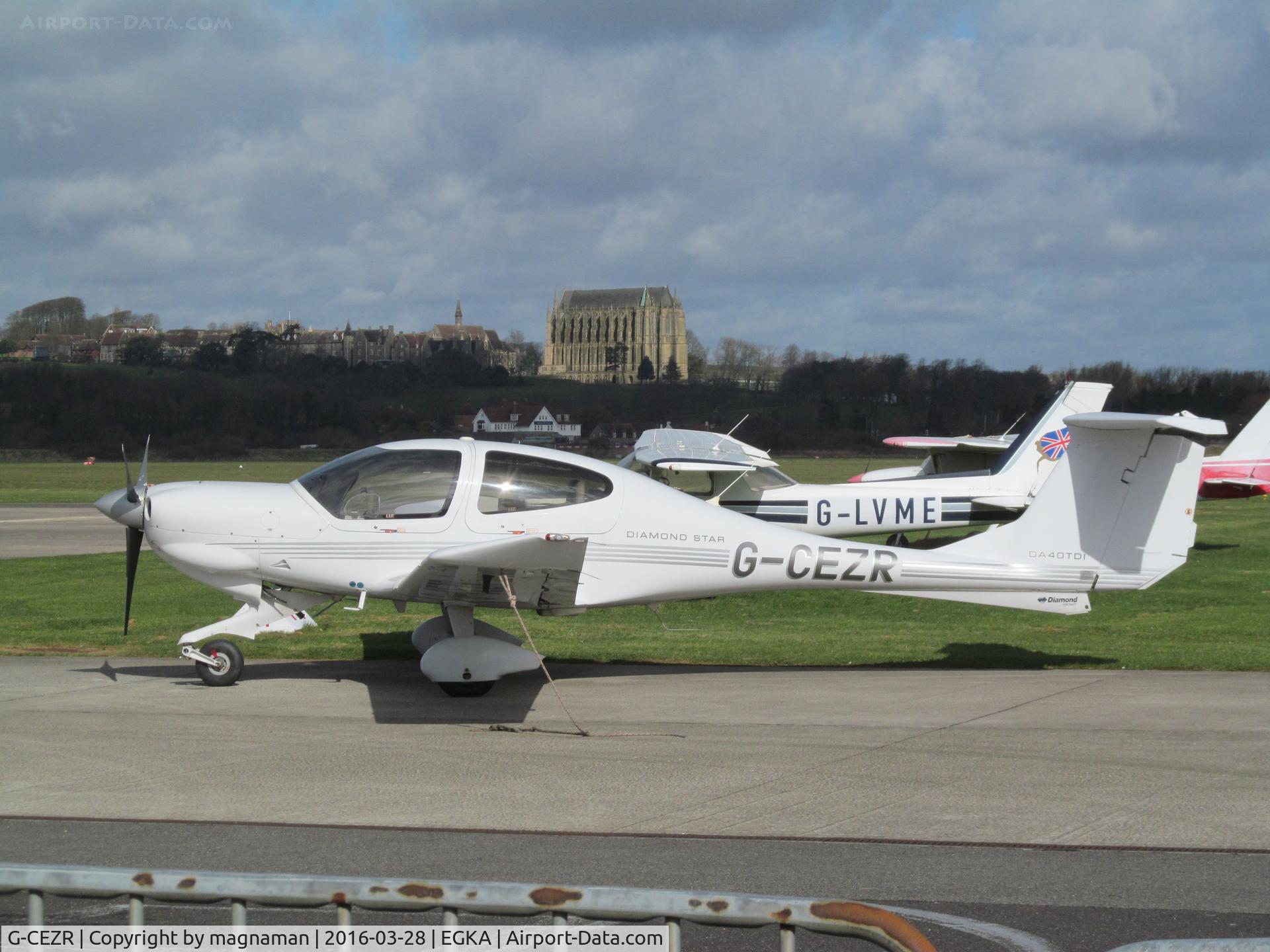 G-CEZR, 2008 Diamond DA-40D Diamond Star C/N D4.343, on apron