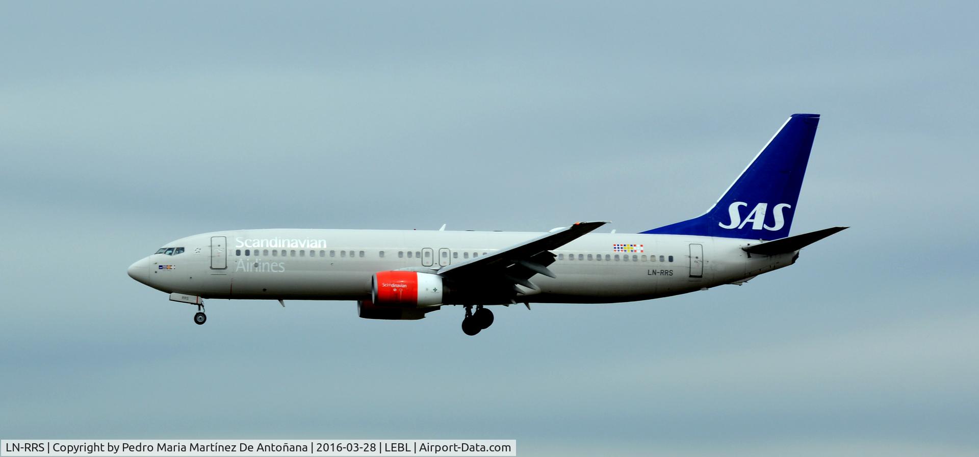 LN-RRS, 2001 Boeing 737-883 C/N 28325, El Prat -  Barcelona  -  España