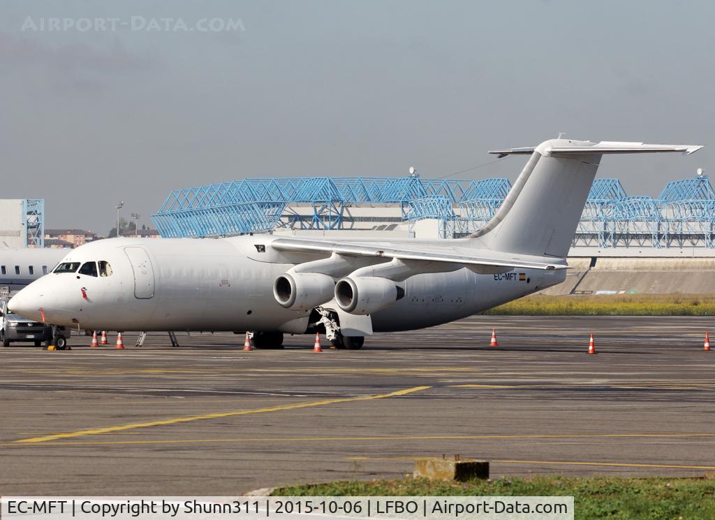 EC-MFT, 1990 British Aerospace BAe-146-300QT Quiet Trader C/N E3182, Parked at the General Aviation area in all white c/s without titles... Operated by TNT Airways / Pan Air Lineas Aereas