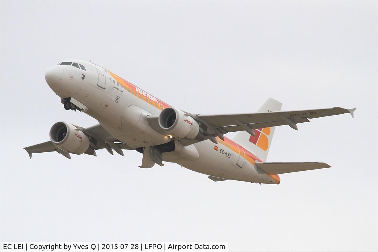 EC-LEI, 2008 Airbus A319-111 C/N 3744, Airbus A319-111, take off rwy 24, Paris-Orly airport (LFPO-ORY)