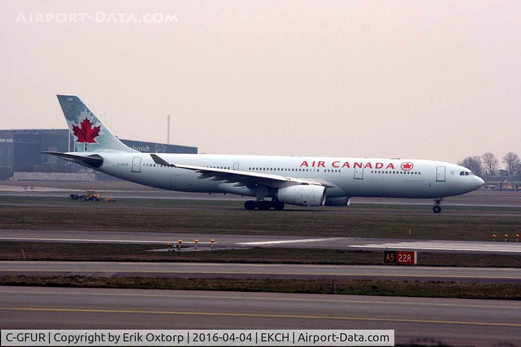 C-GFUR, 2000 Airbus A330-343 C/N 344, C-GFUR taxing for takeoff rw 04R