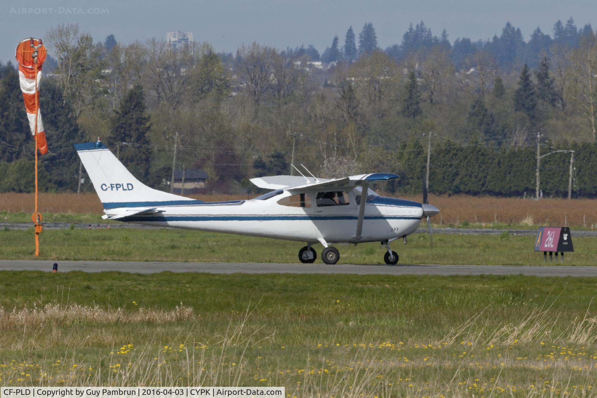 CF-PLD, 1964 Cessna 182G Skylane C/N 18255460, Departing