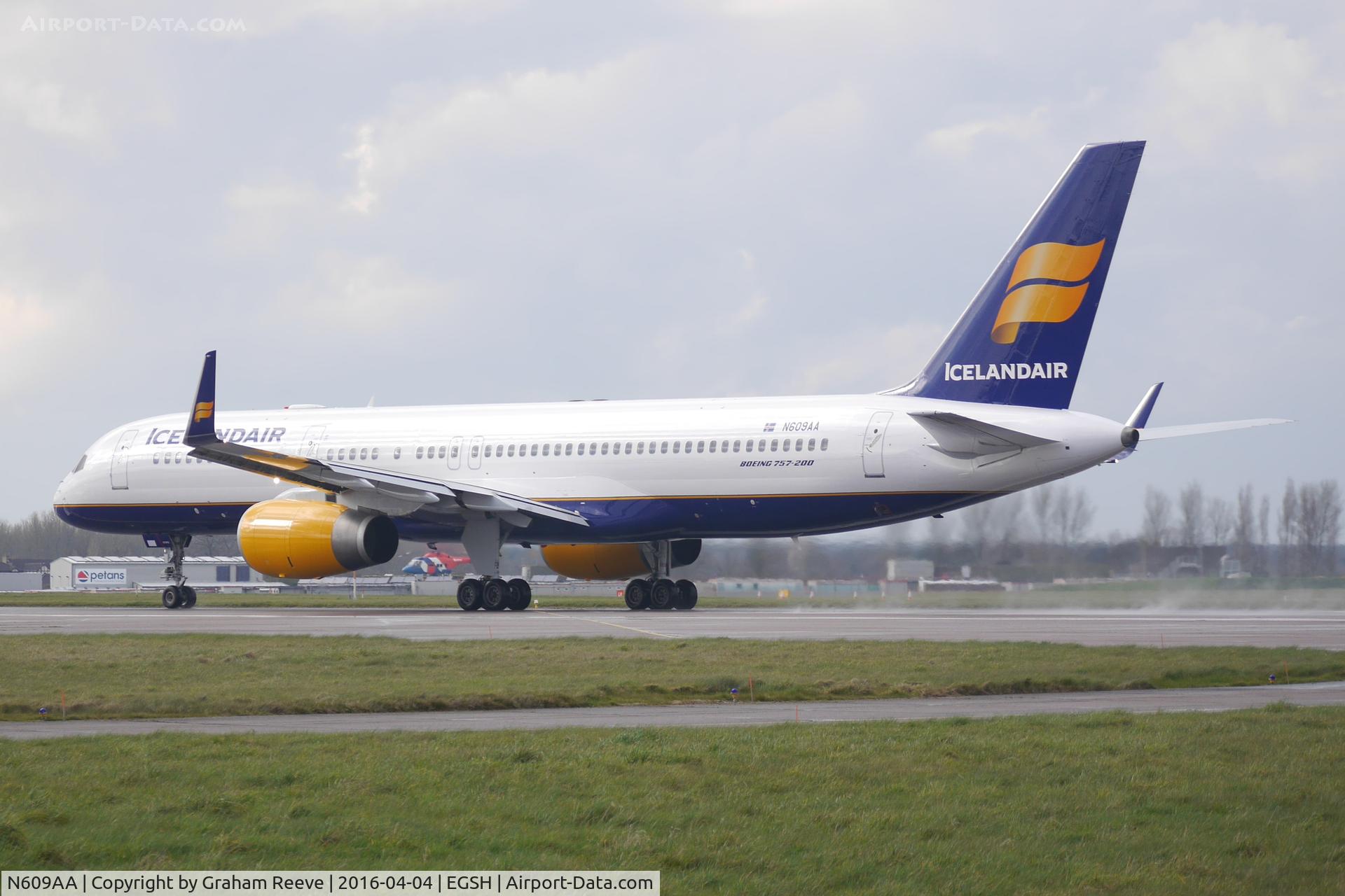 N609AA, 1996 Boeing 757-223 C/N 27447, Departing from Norwich in a new colour scheme.