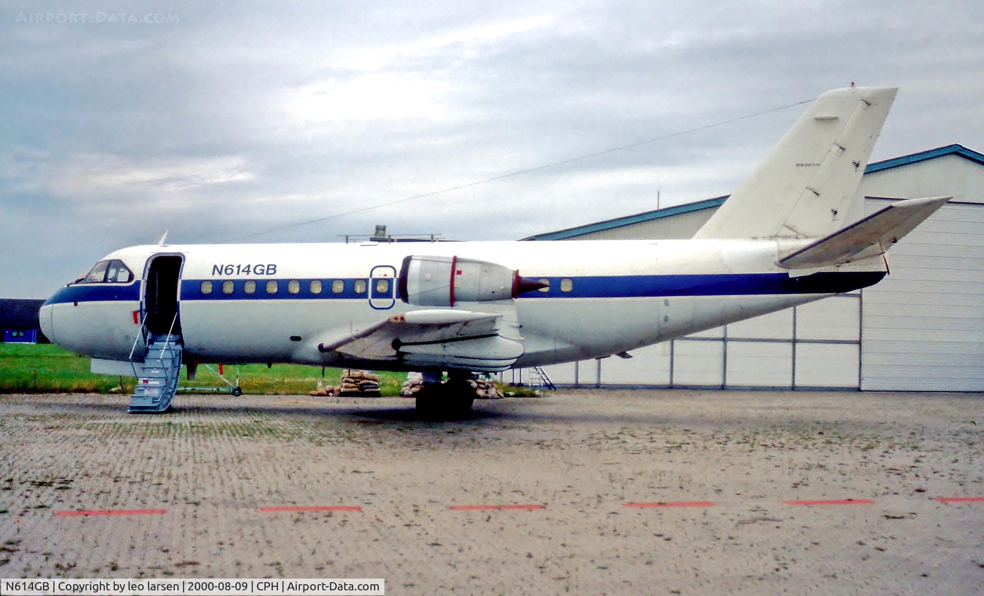 N614GB, 1977 VFW 614 C/N G14, Copenhagen 9.8.00