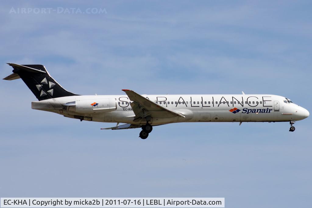EC-KHA, 1998 McDonnell Douglas MD-87 (DC-9-87) C/N 49611, Landing