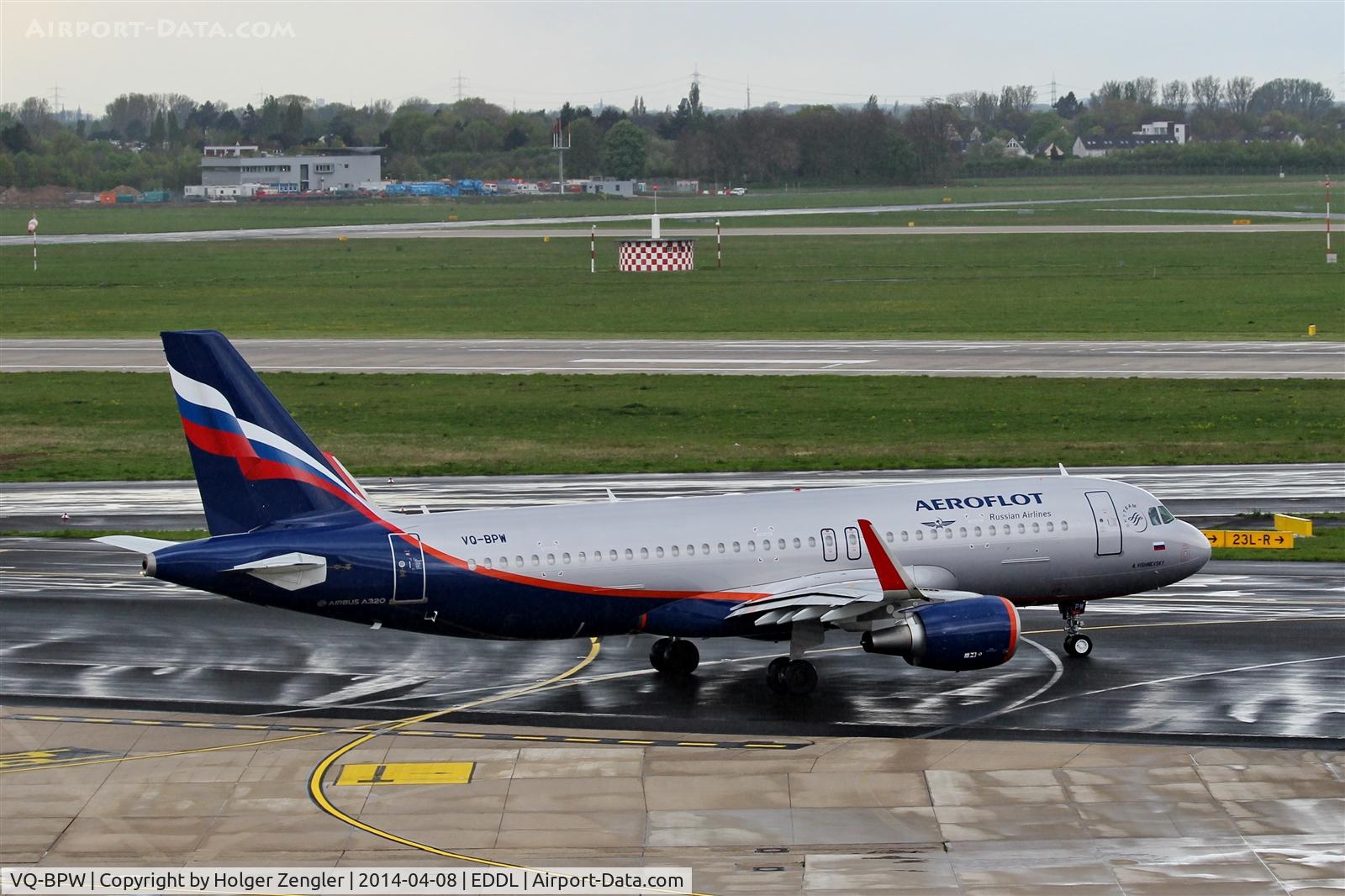 VQ-BPW, 2014 Airbus A320-214 C/N 5982, On taxi for return to SVO.....