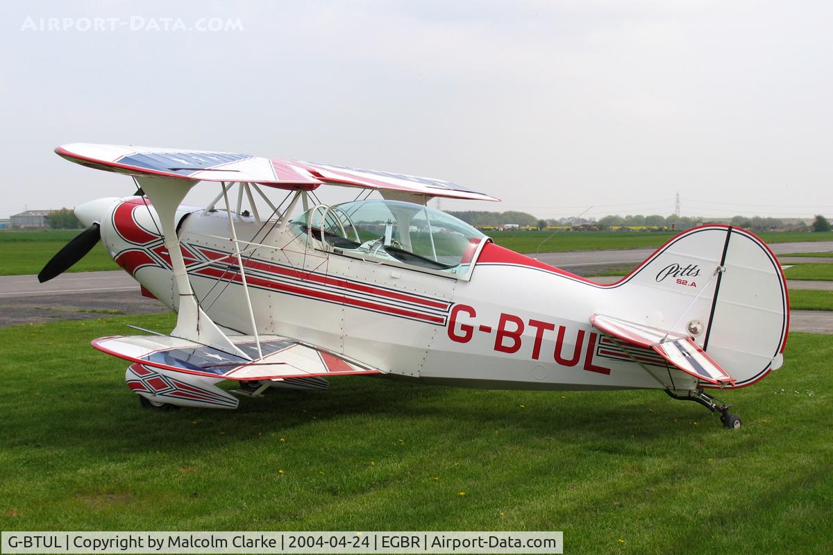 G-BTUL, 1979 Aerotek Pitts S-2A Special C/N 2200, Aerotek Pitts S-2A, Breighton Airfield, April 2004.