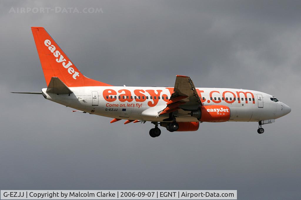 G-EZJJ, 2002 Boeing 737-73V C/N 30245, Boeing 737-73V on approach to Newcastle Airport, September 2006.