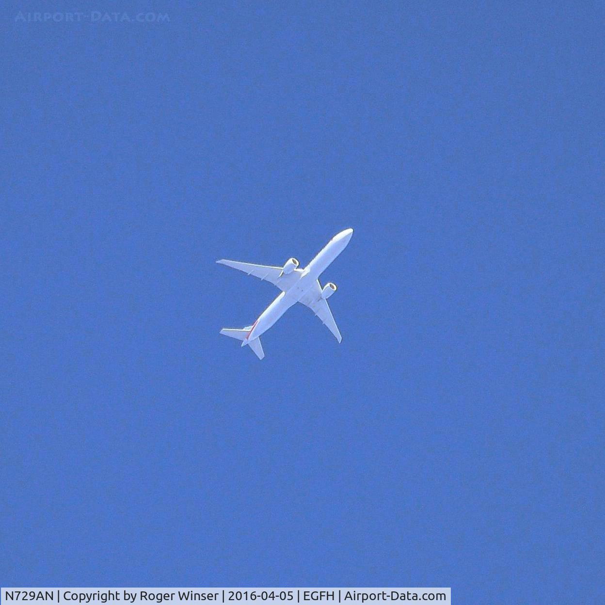 N729AN, 2014 Boeing 777-323/ER C/N 33127, American Airlines B773 Eastbound at 29000 feet. Note lack of jet trails.