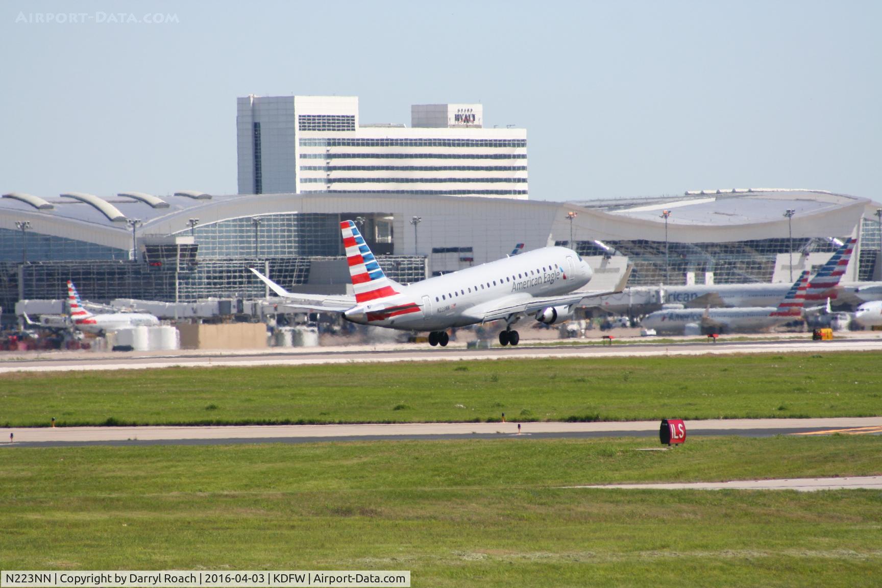 N223NN, 2015 Embraer 175LR (ERJ-170-200LR) C/N 17000529, Envoy 175 touches down 18R.
