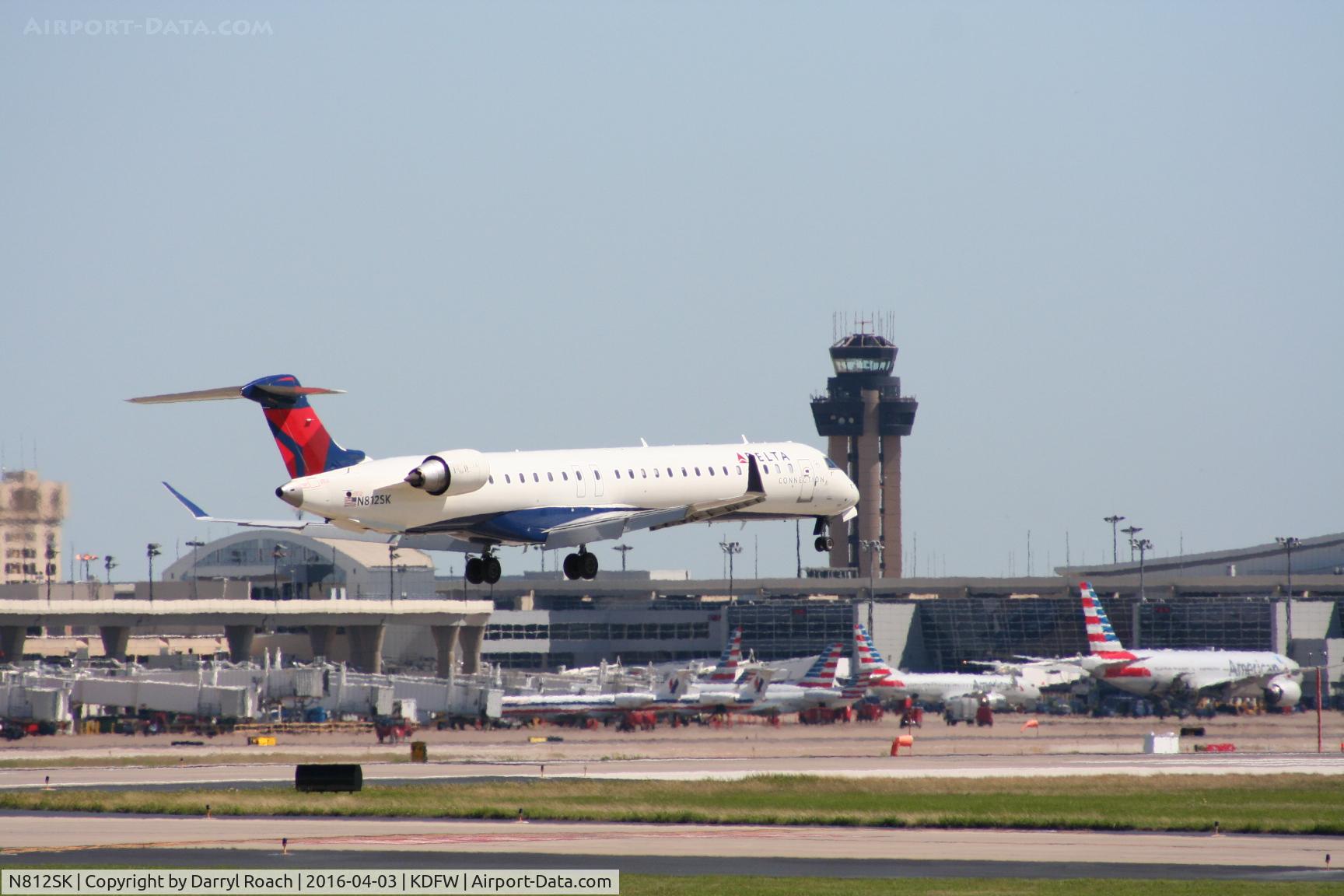 N812SK, 2006 Bombardier CRJ-900ER (CL-600-2D24) C/N 15098, SKW CRJ touches down 18R.
