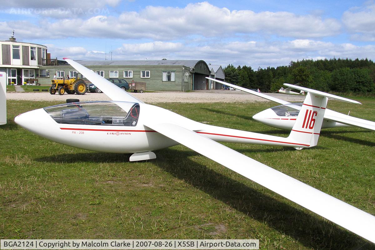 BGA2124, Eiriavion PIK-20B C/N 20124, Eiriavion Pik-20B at The Yorkshire Gliding Club, Sutton Bank, August 2007.