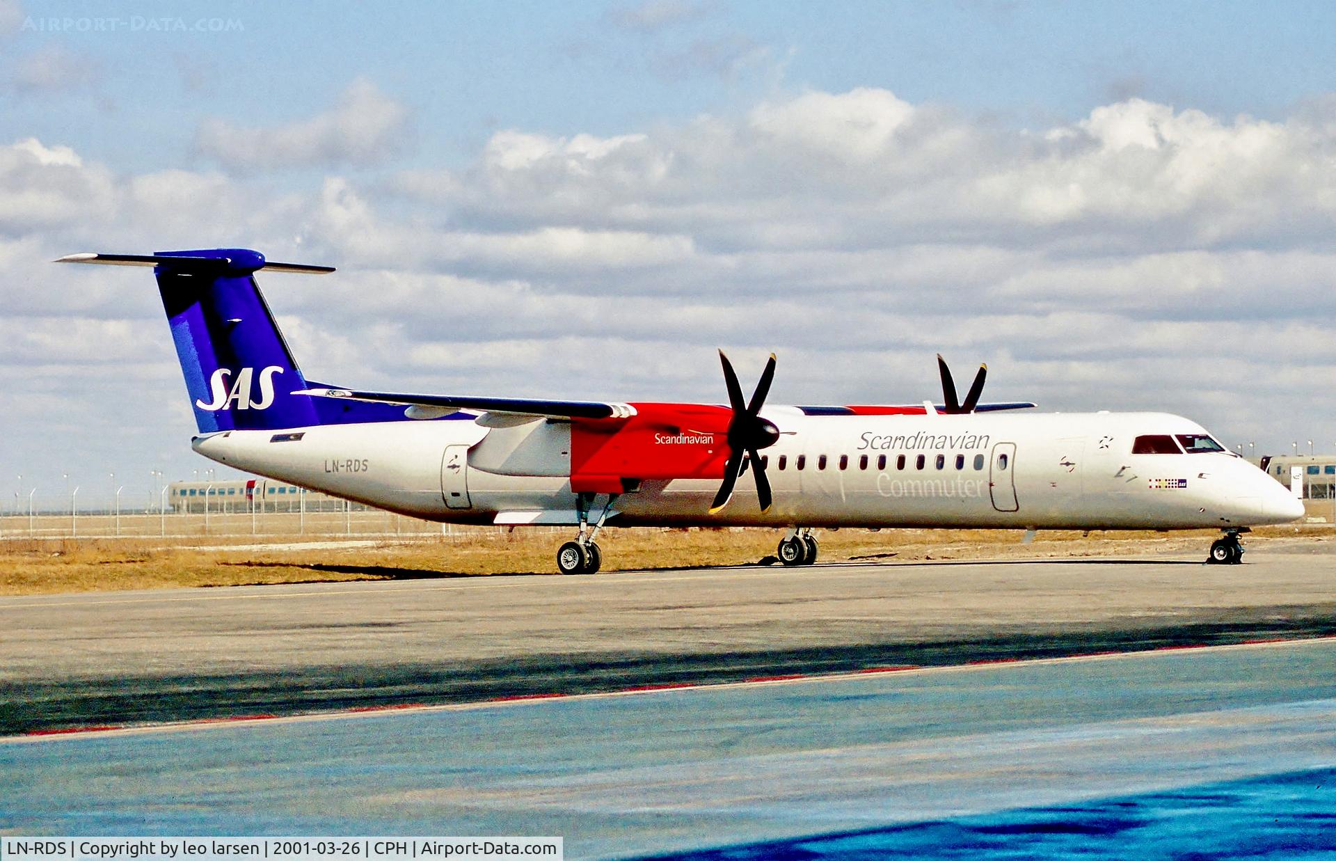 LN-RDS, 2001 De Havilland Canada DHC-8-402Q Dash 8 C/N 4035, Copenhagen 26.3.01