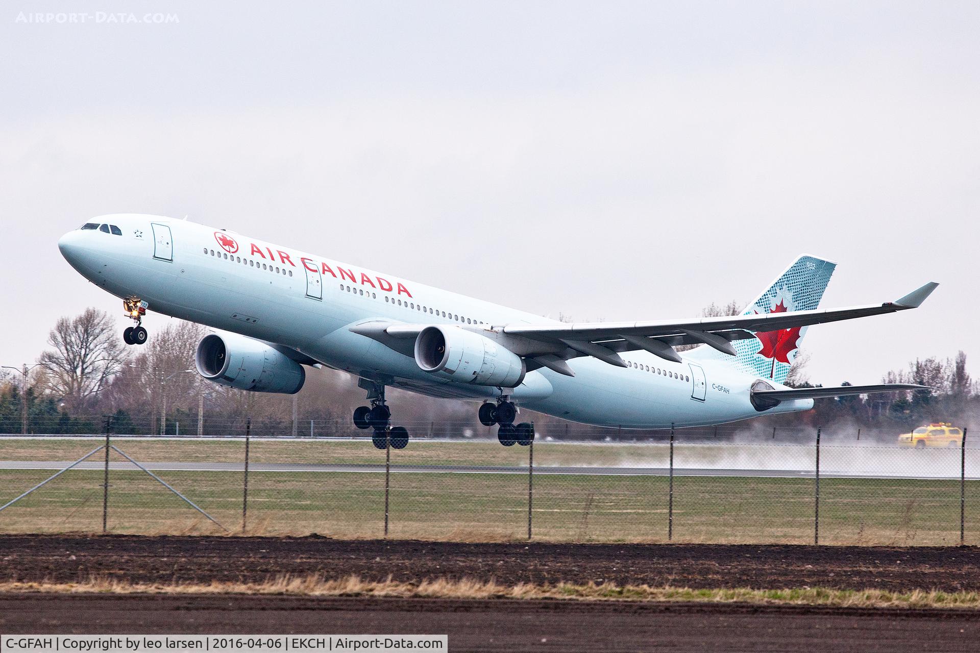 C-GFAH, 1999 Airbus A330-343 C/N 0279, Copenhagen 6.4.16
