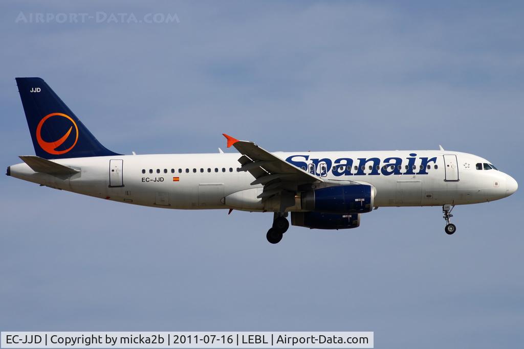 EC-JJD, 2005 Airbus A320-232 C/N 2479, Landing