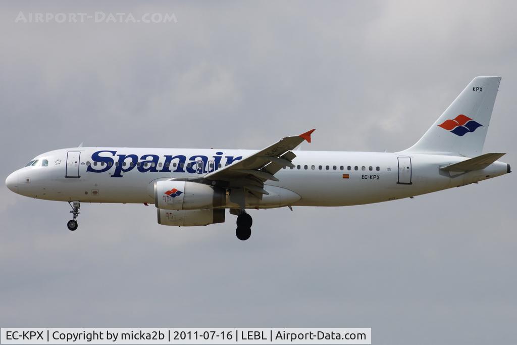 EC-KPX, 2001 Airbus A320-232 C/N 1407, Landing