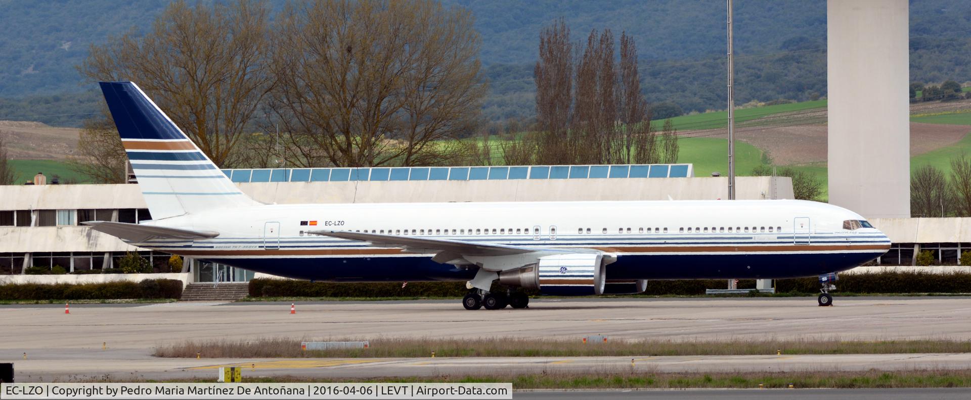 EC-LZO, 1995 Boeing 767-35D/ER C/N 27902, Foronda - Vitoria-Gasteiz - España
