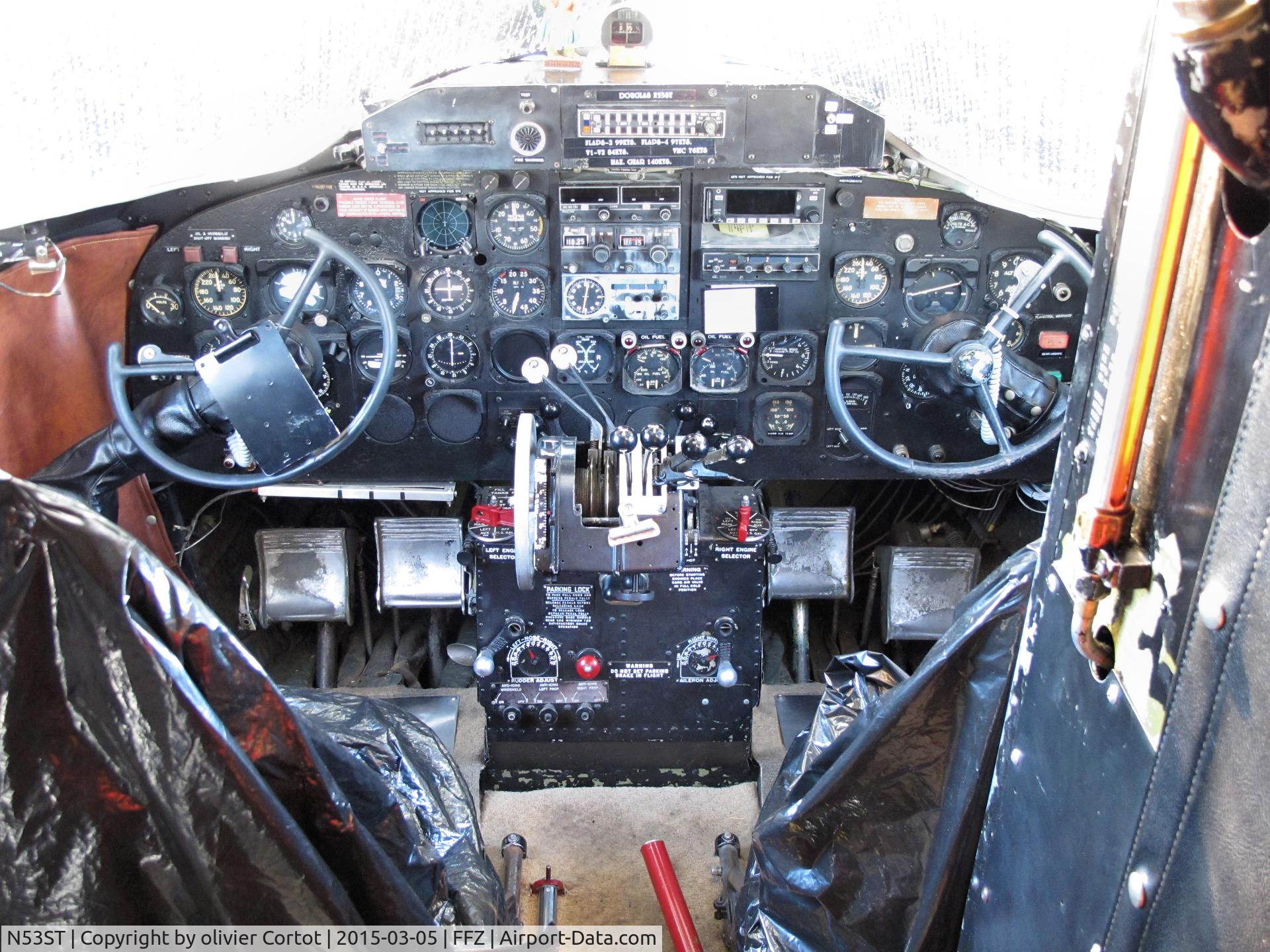 N53ST, 1943 Douglas DC3C (C-47A-20-DL) C/N 9380, the cockpit