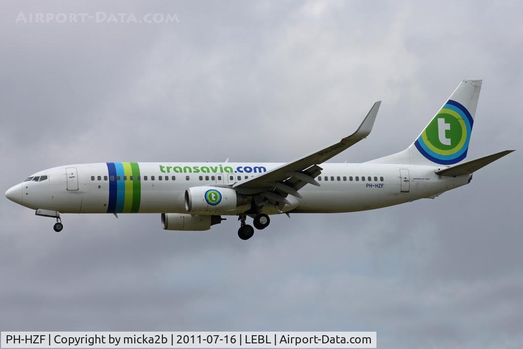 PH-HZF, 1999 Boeing 737-8K2 C/N 28378, Landing