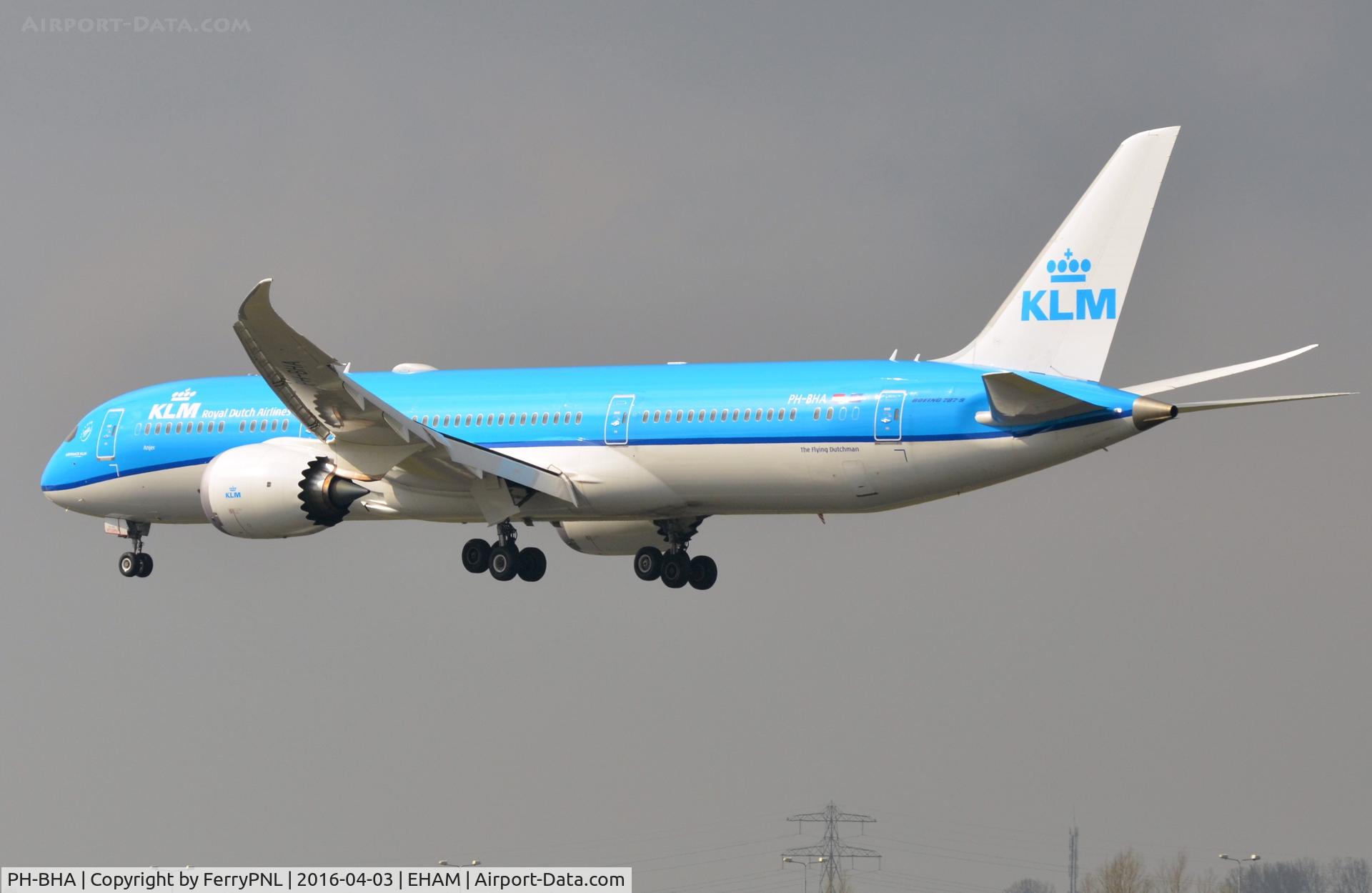 PH-BHA, 2015 Boeing 787-9 Dreamliner Dreamliner C/N 36113, KLM B789 arriving.