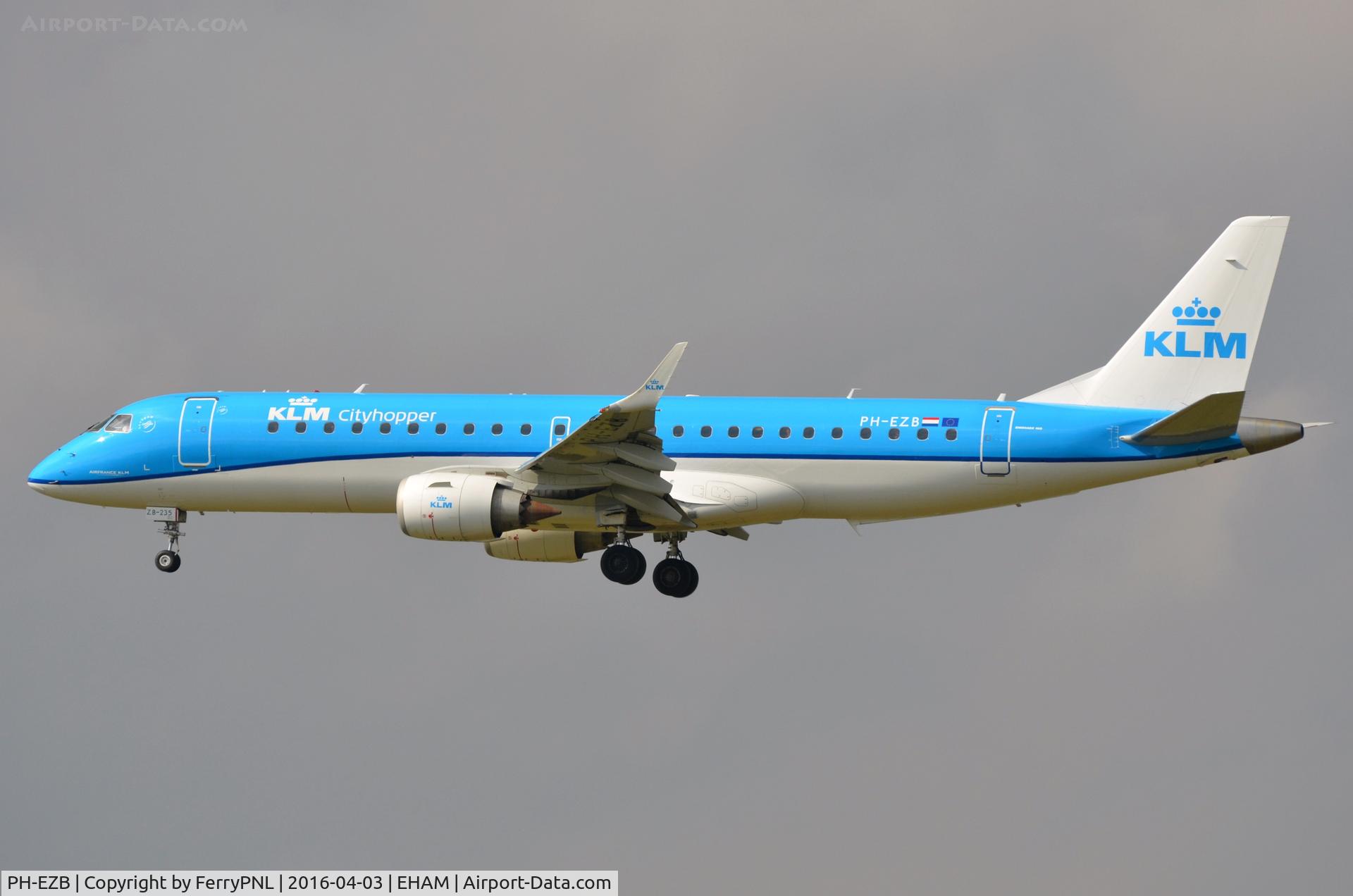 PH-EZB, 2008 Embraer 190LR (ERJ-190-100LR) C/N 19000235, KLM Cityhopper Embraer 190 landing