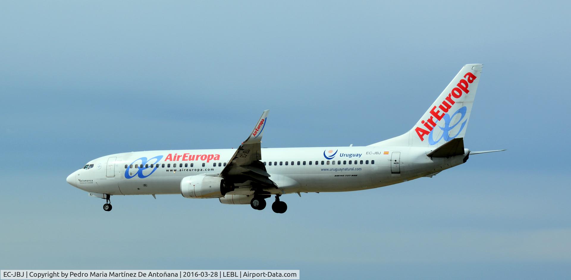 EC-JBJ, 2004 Boeing 737-8BK C/N 33972, El Prat -  Barcelona  -  España