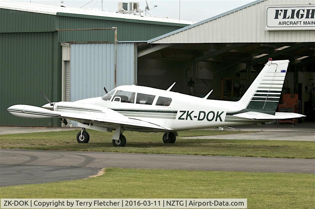 ZK-DOK, Piper PA-30 Twin Comanche C/N 30-1735, At Tauranga