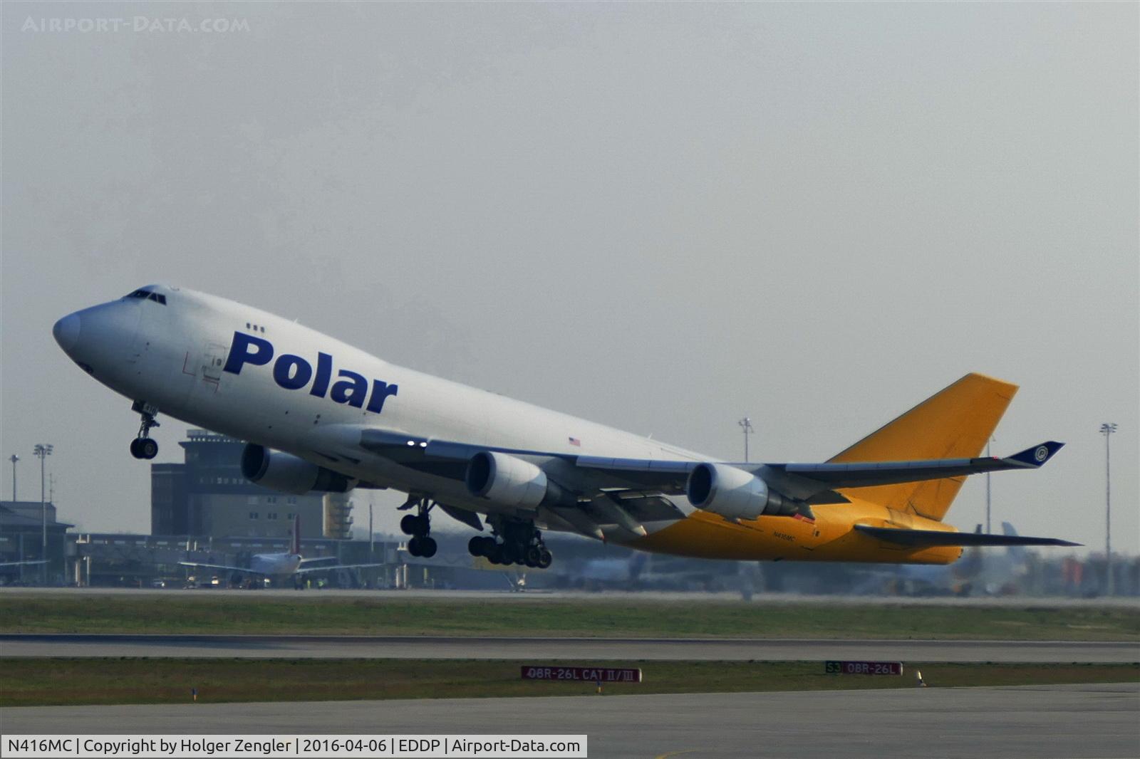N416MC, 2002 Boeing 747-47UF C/N 32838/1307, Letters and parcels and some other goods are leaving via rwy 26L...