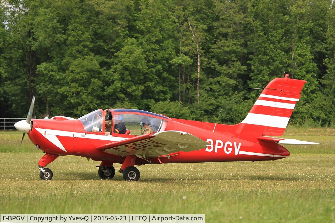 F-BPGV, 1968 Socata MS-893A Rallye Commodore 180 C/N 10796, Socata MS-893A Rallye Commodore 180, Taxiing, La Ferté-Alais airfield (LFFQ) Airshow 2015