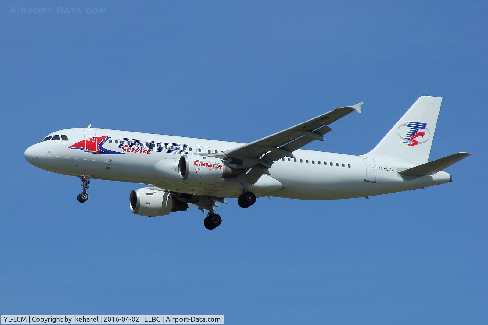 YL-LCM, 1991 Airbus A320-211 C/N 244, Enter Air with the SmartLynx Airlines logo, landing from Verona, Italia.