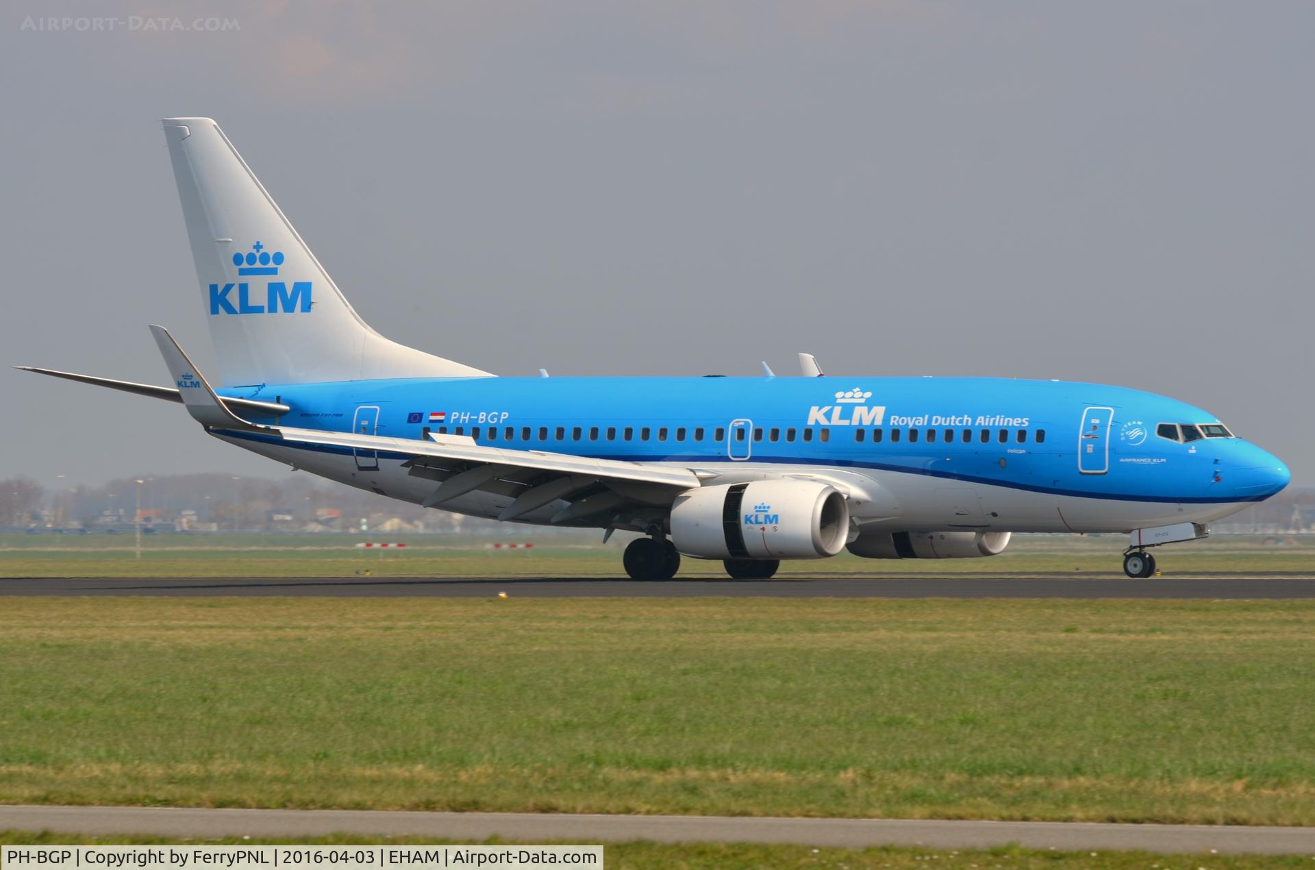 PH-BGP, 2011 Boeing 737-7K2 C/N 38127, KLM B737-7K2 arriving in AMS.