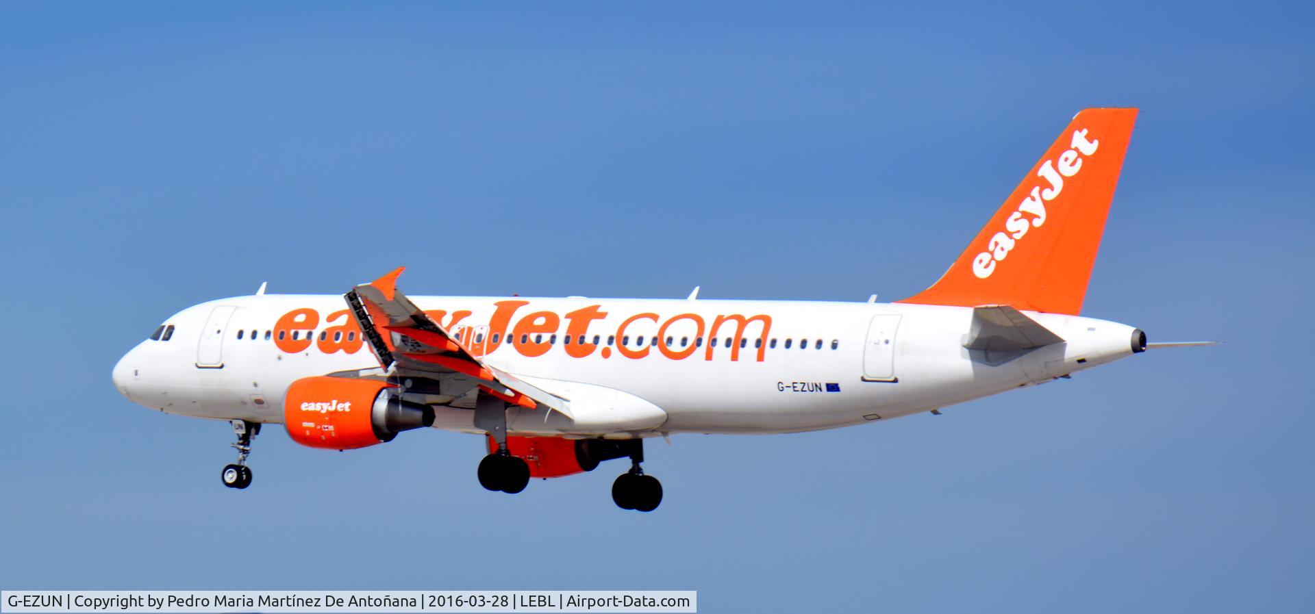 G-EZUN, 2012 Airbus A320-214 C/N 5046, El Prat -  Barcelona  -  España