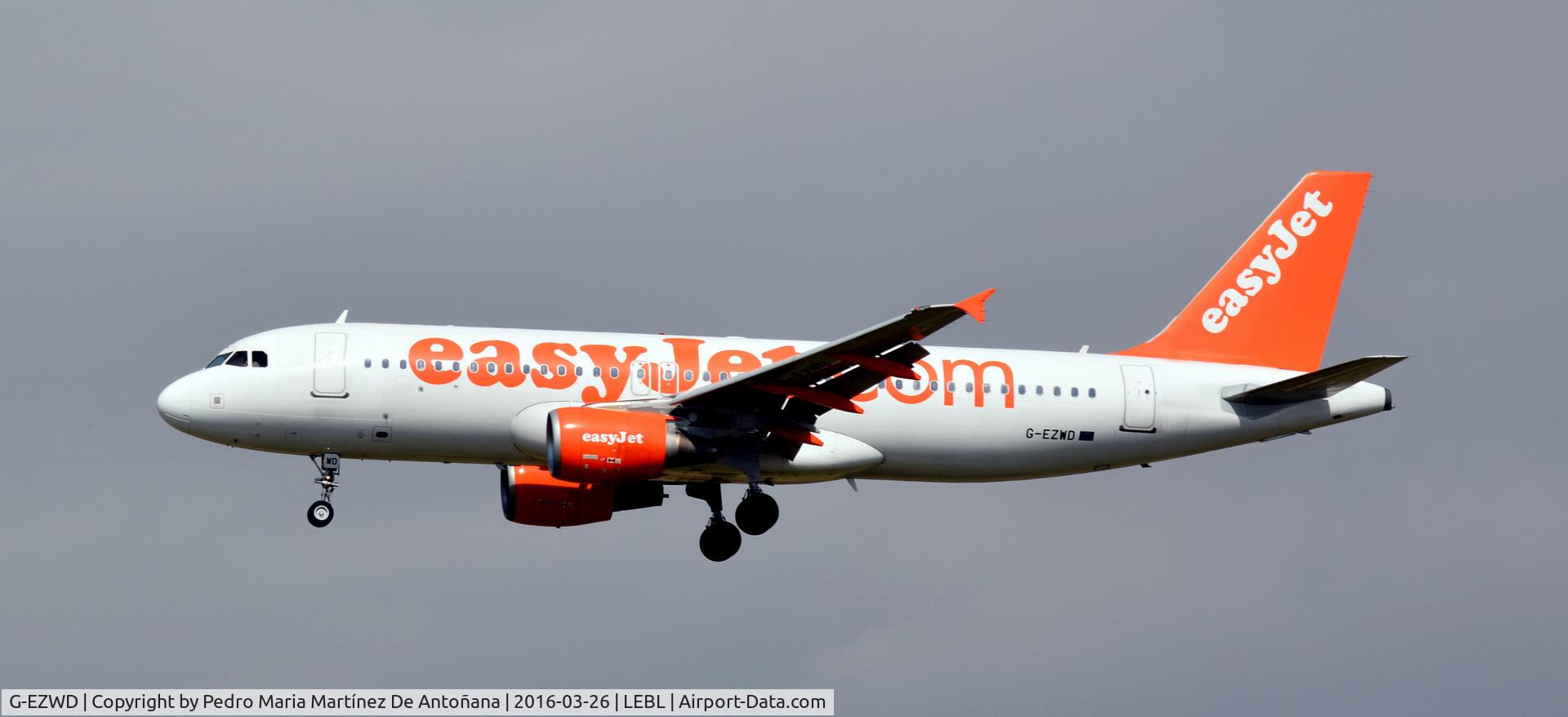 G-EZWD, 2012 Airbus A320-214 C/N 5249, El Prat -  Barcelona  -  España