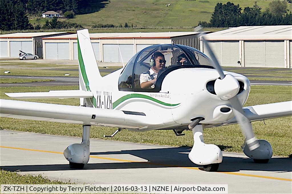 ZK-TZH, Robin R-2120U C/N 356, At North Shore Aerodrome, North Island , New Zealand