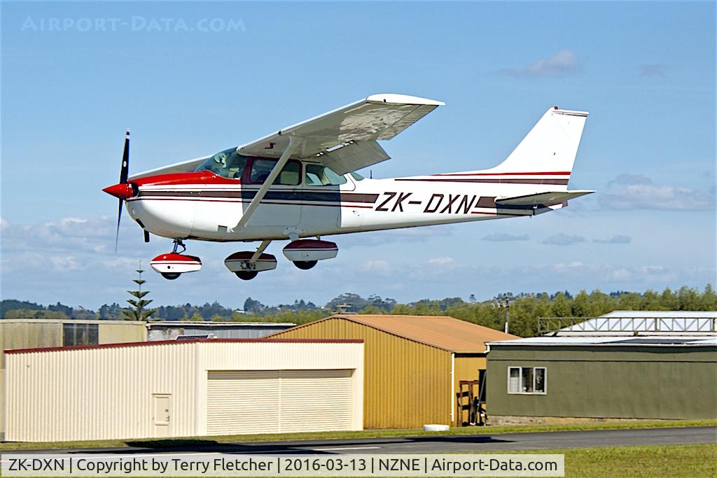 ZK-DXN, Cessna 172M C/N 17263571, At North Shore Aerodrome, North Island , New Zealand
