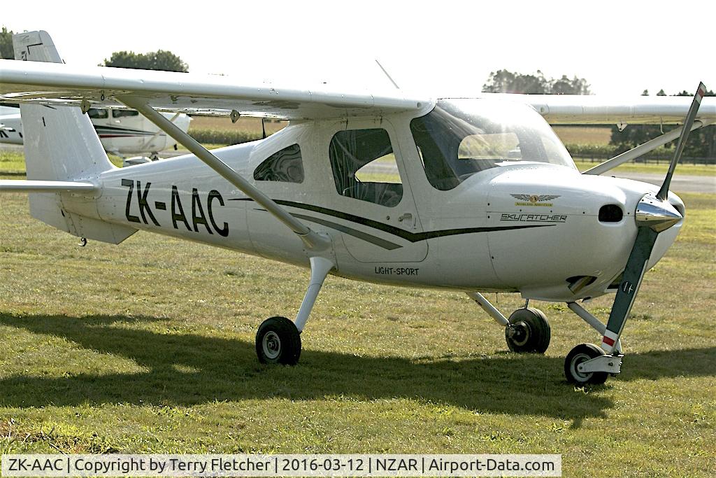 ZK-AAC, 2011 Cessna 162 Skycatcher C/N 16200060, At Ardmore Airport , Auckland , North Island , New Zealand